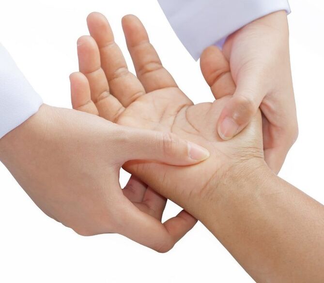 La psoriasi reumatoide può colpire le mani