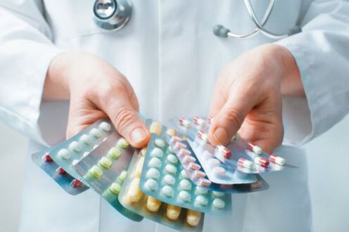 Per combattere l'esacerbazione della psoriasi, i medici prescrivono vari farmaci